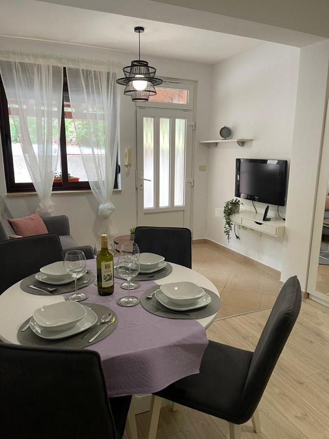 Apartments Lovro Lovran Dış mekan fotoğraf